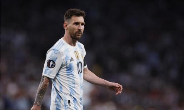 三向叉车vs普通电动叉车：谁更适合窄巷道作业？